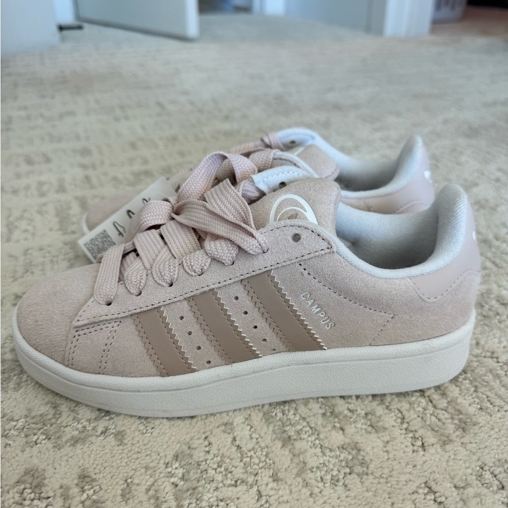 *New with Tags* Adidas Campus 00s Women’s Sneaker